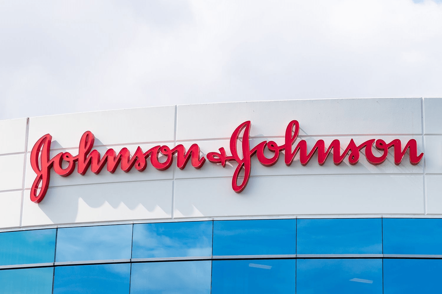 J&J Battles $150M Verdict Over Alleged HIV Meds Marketing Breach