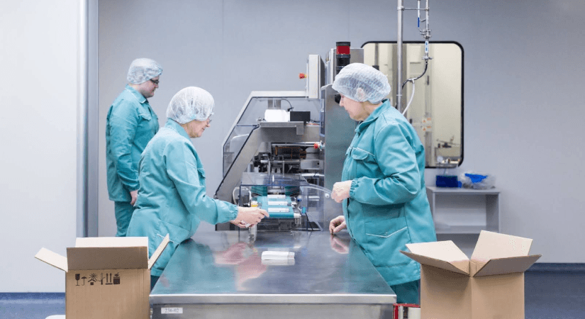 Top 10 Pharmaceutical Contract Manufacturing 2026: CDMOs & Trends